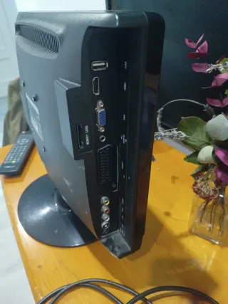 Televisión Nevir 16 pulgadas