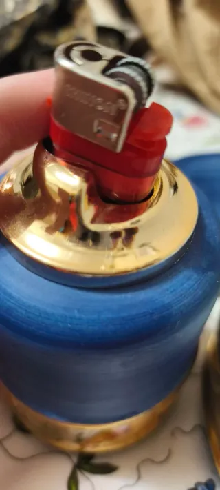 Conjunto Cenicero de cerámica azul y dorado