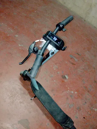 Patinete Eléctrico Cecotec Bongo