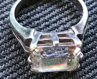 Anillo vintage con piedra grande