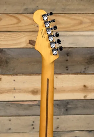 OFERTA Fender Ultra Stratocaster Mocha Burst.
