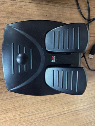 Volante GTR para PC con pedales