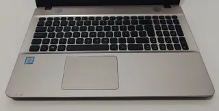 Portátil pc ASUS - i7, 12GB RAM, 256GB SSD