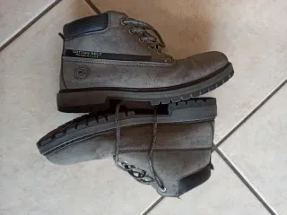 Stivaletti da uomo in nabuk grigio