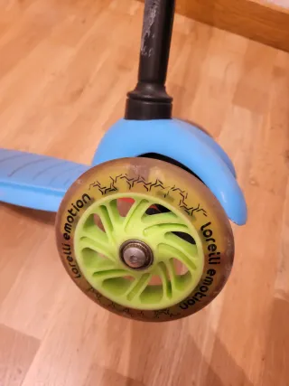 Patinete 3 Ruedas con Luces + Casco btwin500