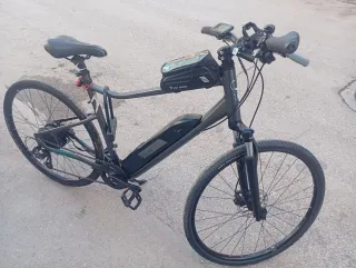 Bicicleta Eléctrica Urbana Negra