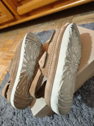 Sandalias UGG Marrones Mujer