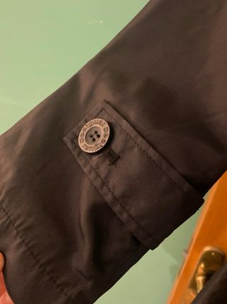 Chubasquero Desigual Negro con Dragón Turquesa