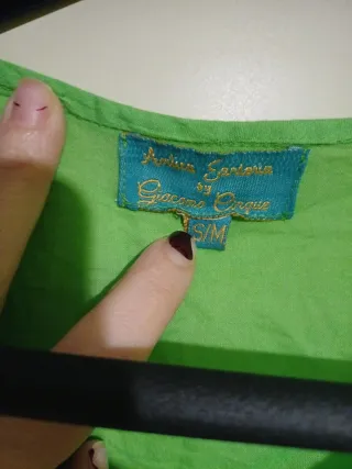 Vestito estivo verde con ricami