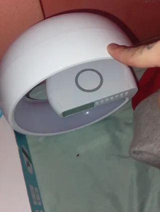 Altavoz cargador despertador base inalámbrica