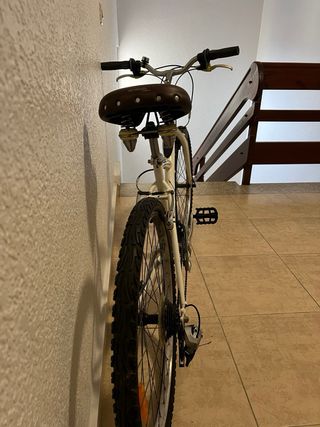 Bicicleta B'Twin Blanca