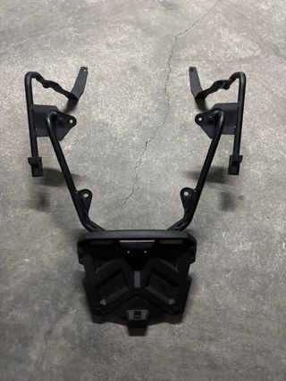 Soporte Maletas Shad Laterales y trasera ak 550