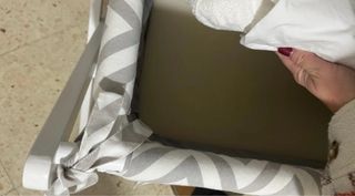 Minicuna gris y blanca con estampado