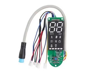 Patinete xiaomi M 365 Pantalla con velocímetro.