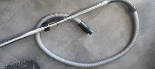 Aspiradora Bosch Serie 2 700w