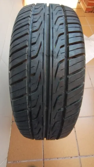 Rueda completa con llanta Hyundai