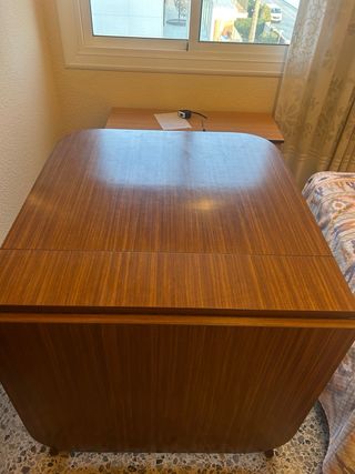 Mesa plegable de madera