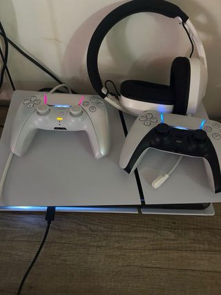 PlayStation 5 Digital Edition (PS5)