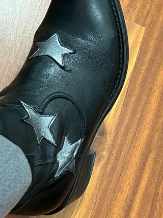 Stivaletti neri texano con stelle argento