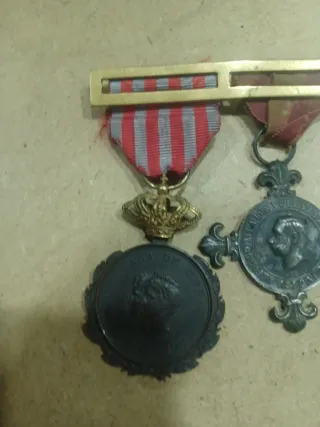 Pasador de medallas Ultramar