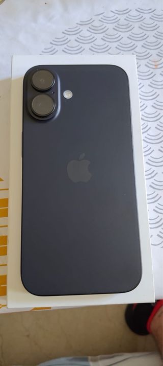 iPhone 16 128GB