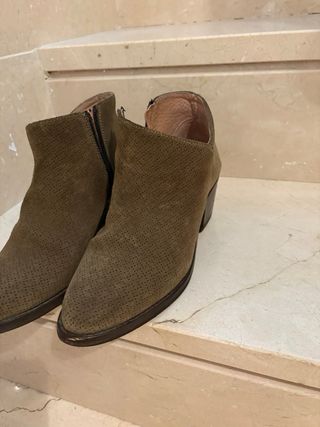 Botines verdes con tacón