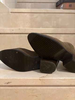 Botines verdes con tacón