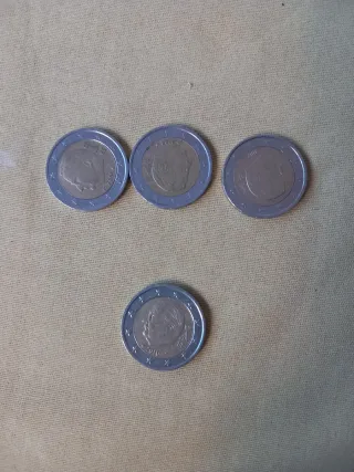Moneda " rara" 2 Euros Bélgica 2008-2010.. 2,30