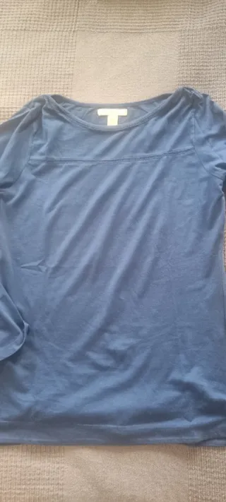 Camiseta azul manga larga