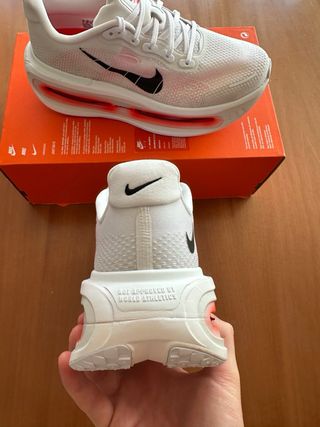 Nike Vomero Premium “White Red”