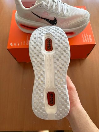 Nike Vomero Premium “White Red”