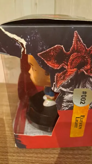 Lampara once (Eleven) Light Stranger Things