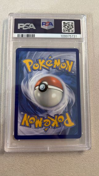 Carta PSA 9 Hydreigon ex SSP 240