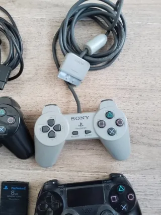 Lote mandos PS2 y accesorios