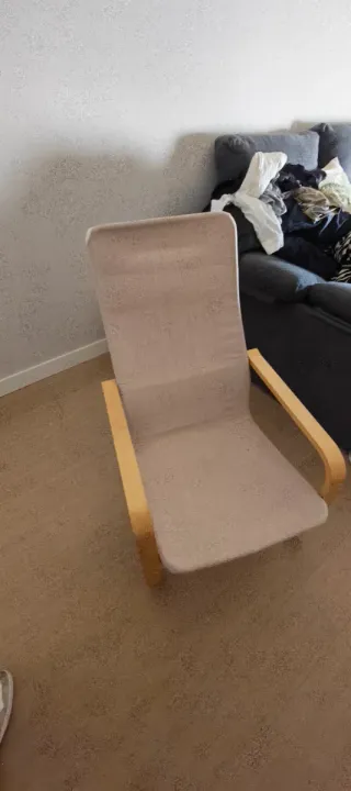 Mecedora Ikea Cuero Beige y Madera