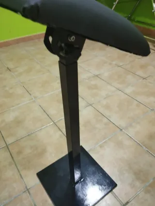 apoyabrazos esteticien o tatuaje.