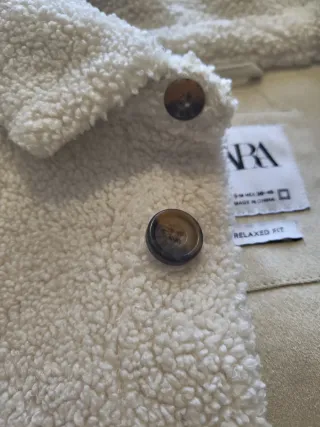 Chaqueta Zara borreguito Talla M