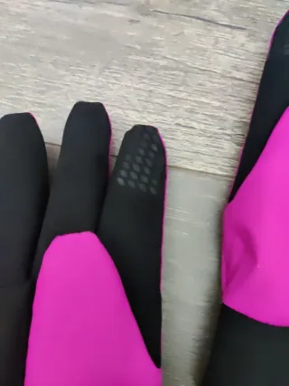 Guantes de esquí Lurflze rosas y negros