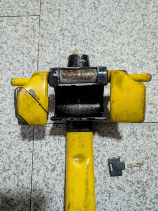 Antirrobo para coche con llave