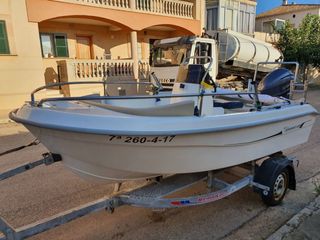 Embarcación Sabor 400 lista para navegar