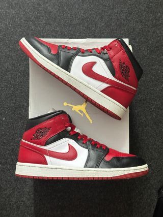 Nike Jordan 1 Mid Bred Toe Tg 40