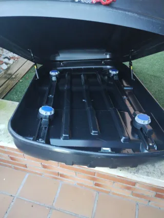 Baúl portaequipajes negro