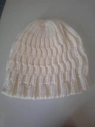 Gorro de lana blanco