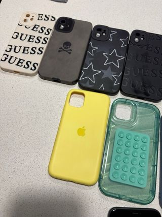 iPhone 11 + 10 fundas, auriculares orig