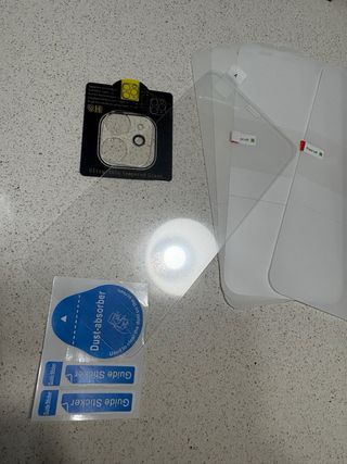 iPhone 11 + 10 fundas, auriculares orig