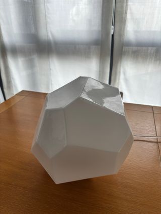 Lámpara geométrica blanca