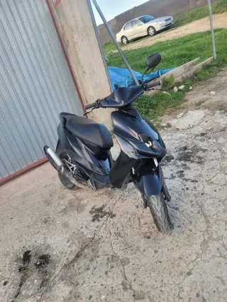 Yamaha Jog RR 50cc Scooter