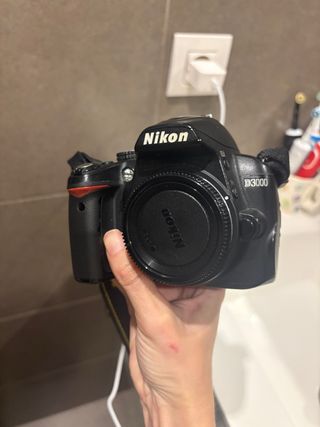 Cámara Nikon D3000 Negra