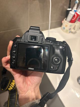 Cámara Nikon D3000 Negra