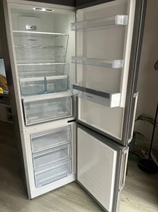 Nevera combi Bosch KGN36XI4P No Frost